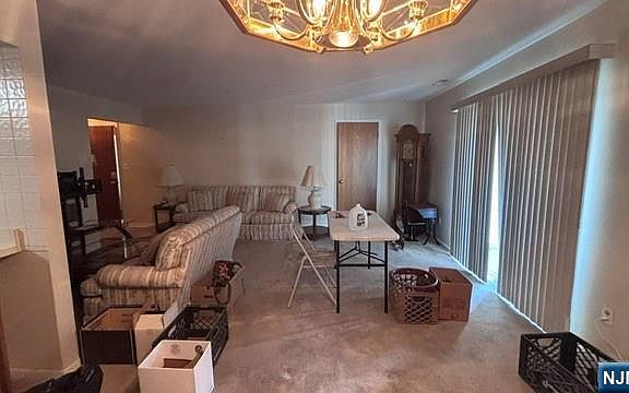 4th image of 560 Cross St #217