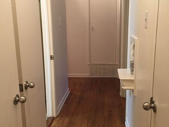 5th image of 10219 Lynford Dr