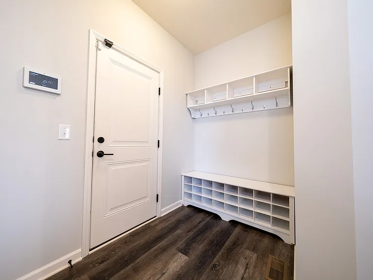 3849 Thrush St — Photo 20