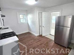 74 Palm St, Newark, NJ 07106