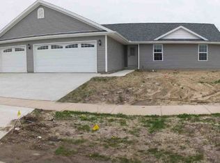 2501 N Fairfield Dr, Urbana, IL