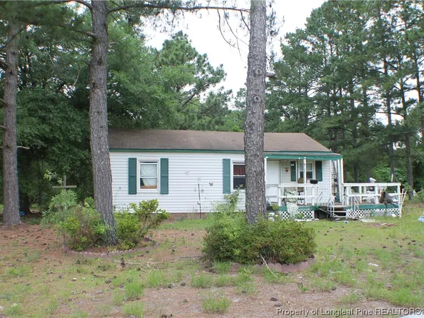 216 R Sands Rd, Aberdeen, NC 28315