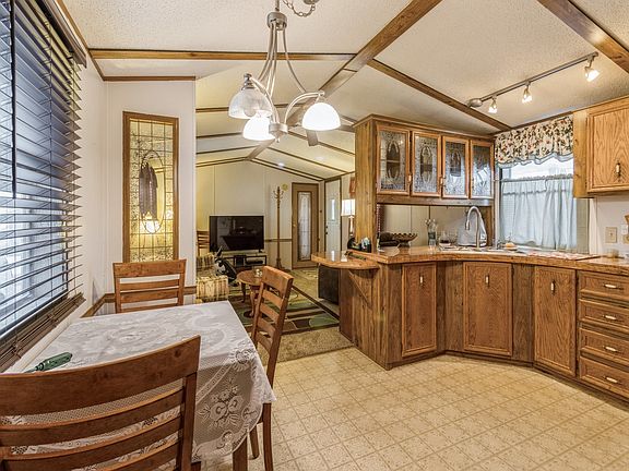 5th image of 750 Ashby Dr