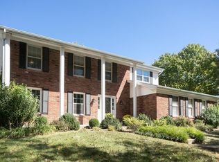928 Baintree Ln, Ballwin, MO