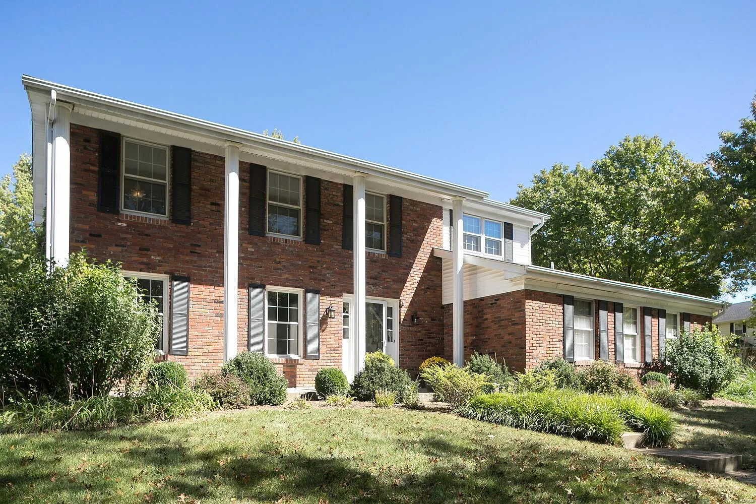 928 Baintree Ln photo 1