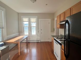 20 Park Ave #1R, Somerville, MA 02144
