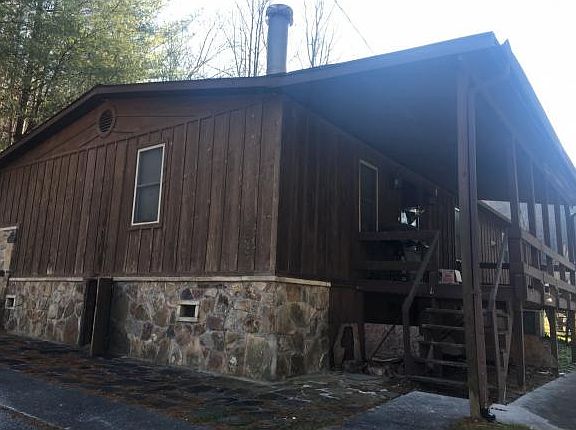 3rd image of 1517 Lower Georges Fork Holw