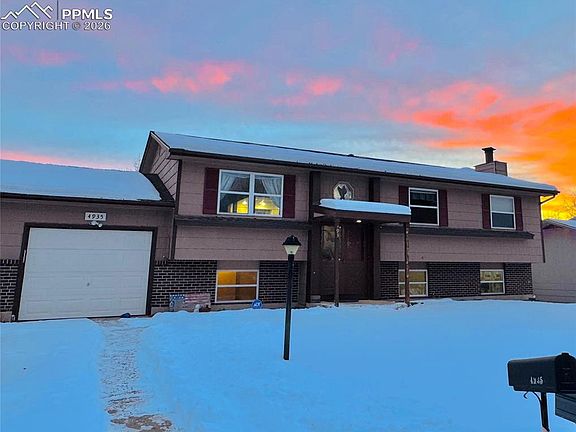 4th image of 4935 Manzana Dr