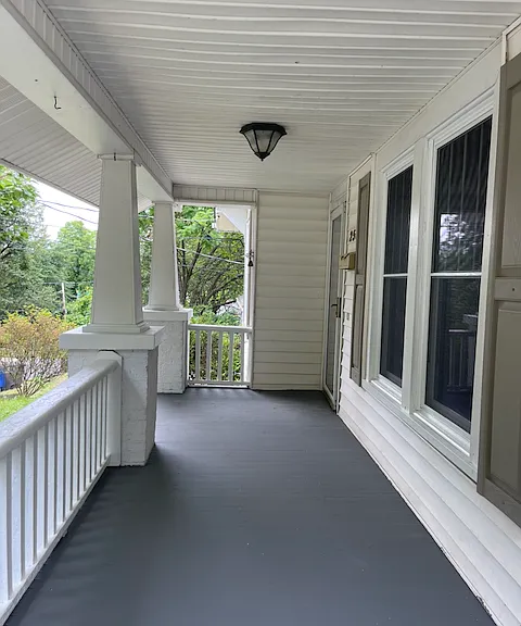 255 S Sunset Dr — Photo 3