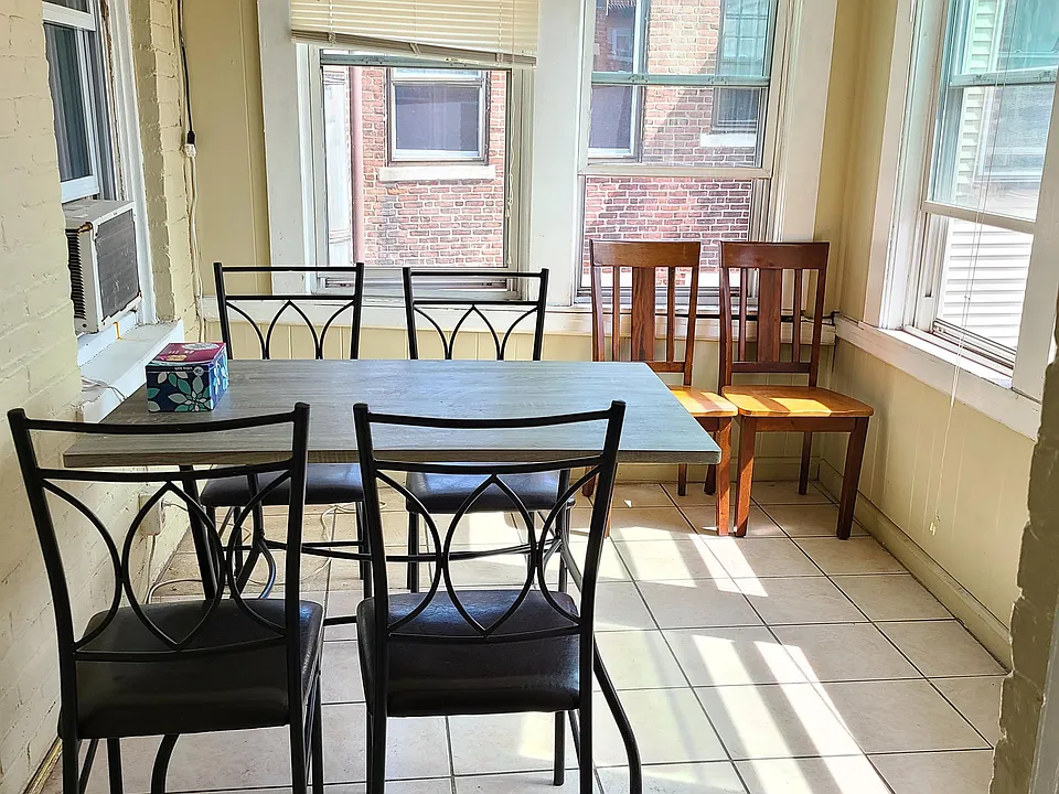 30 Glenville Ave #3