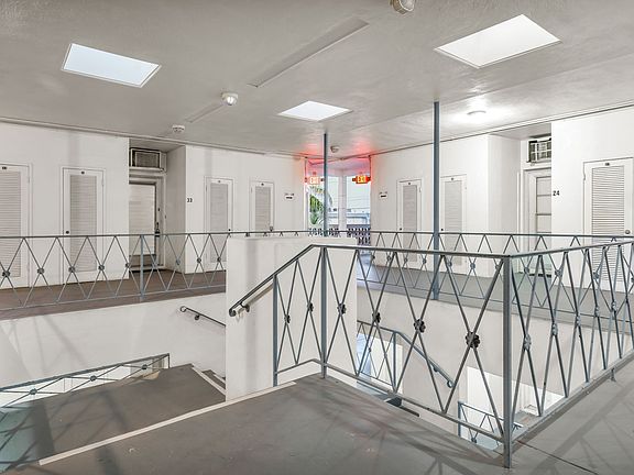 4th image of 7050 Sunset Way APT 33