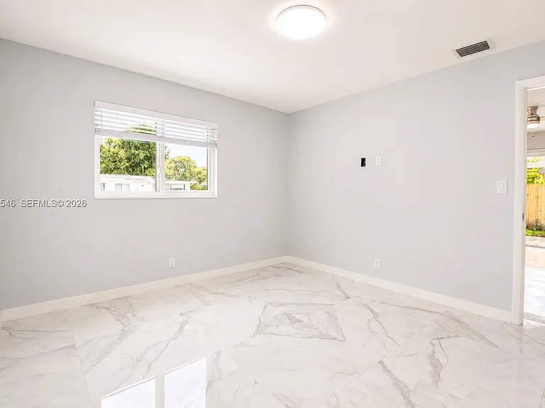 2611 SW 13th Ave #1-2 — Photo 8
