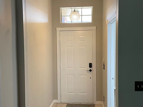4th image of 2601 Prescott Ave