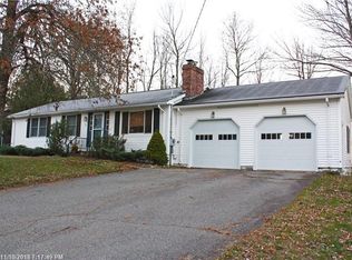 29 Packard Dr, Bangor, ME 04401