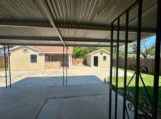9038 Island View St, San Antonio, TX 78242