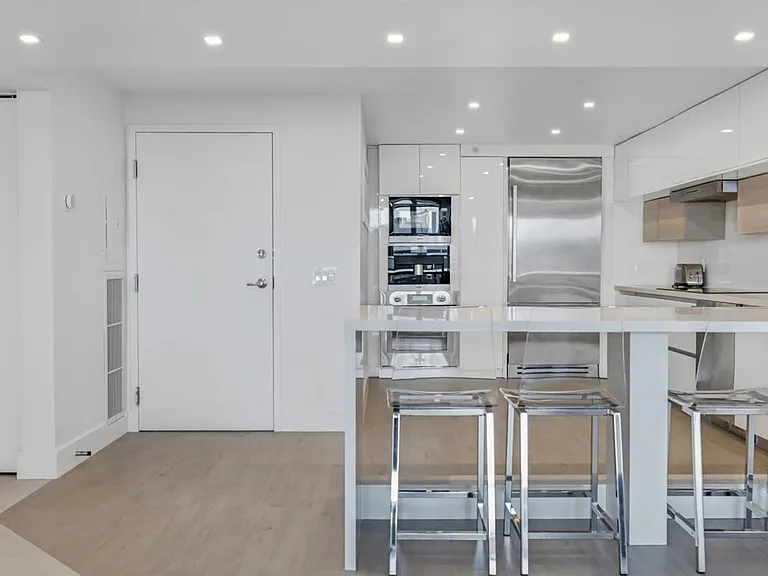 1717 N Bayshore Dr #ID1054088P — Photo 11