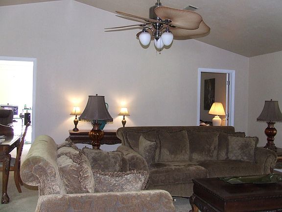 5th image of 2487 Royal Oaks Dr