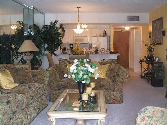 3rd image of 2301 Collins Ave APT 1002