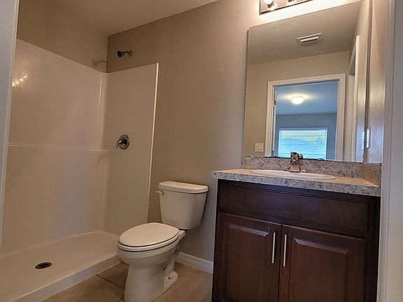 2nd image of 4401 NE 15th Ave