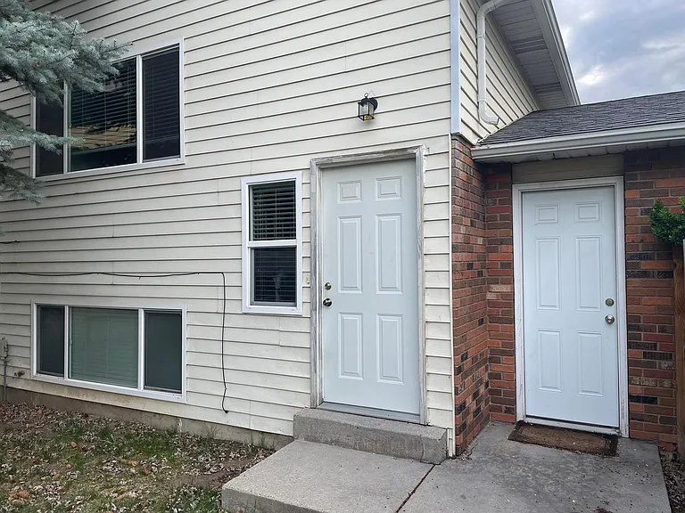 7955 S Chadbourne Dr #A — Photo 3