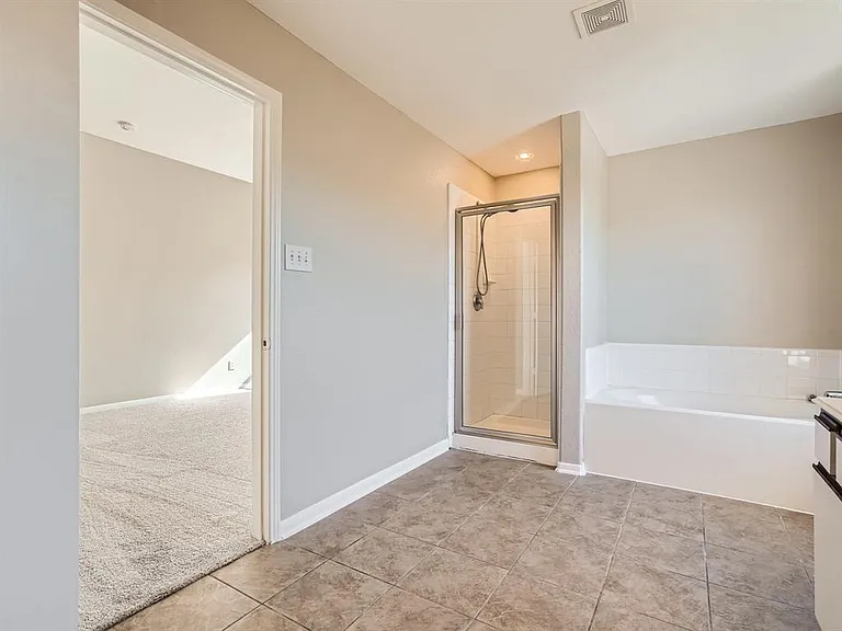 11010 Walkup Way — Photo 16