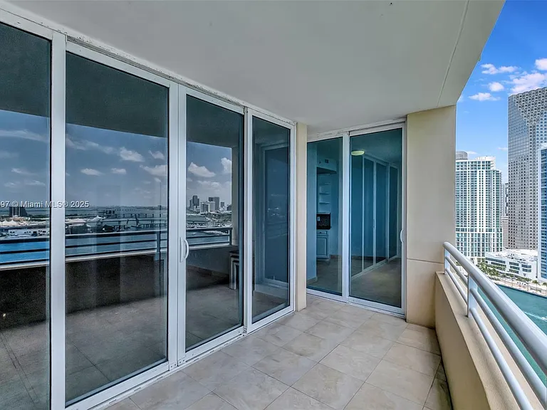 848 Brickell Key Dr #2602 — Photo 39