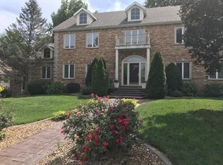 5162 S Chelsea Ave, Springfield, MO 65804