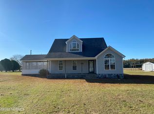 178 E Pate Pond Rd, Mount Olive, NC 28365