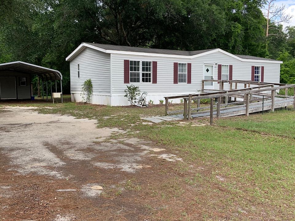 1st image of 429 Brooks Cove Dr