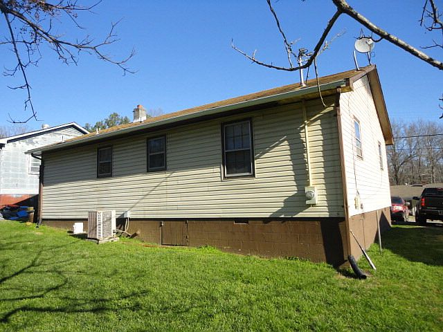 2nd image of 1105 Mecklenburg Ave