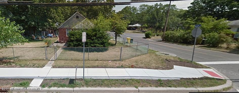 1st image of 911 Central Ave