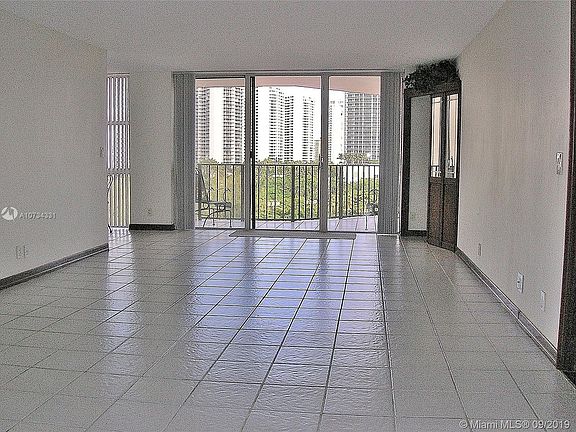 2nd image of 18181 NE 31st Ct APT 1008