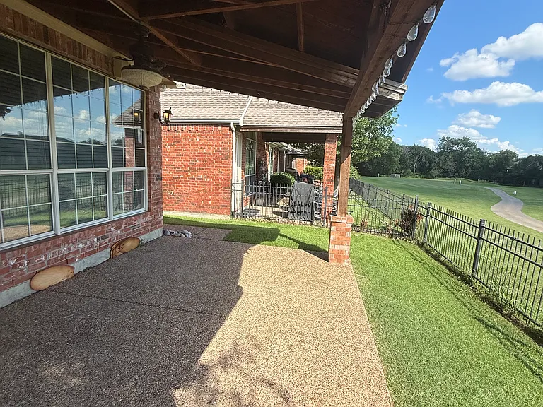 2200 Stone Creek Dr — Photo 19