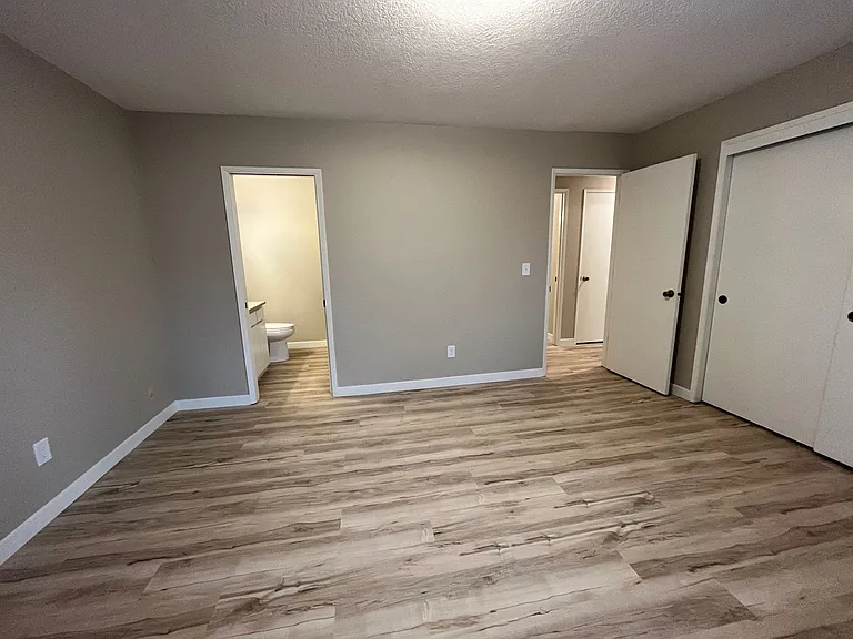 4387 Imperial Dr — Photo 27