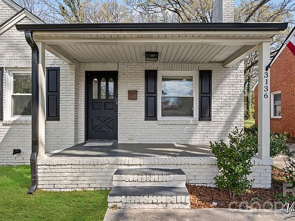 3rd image of 3136 Mathis Dr