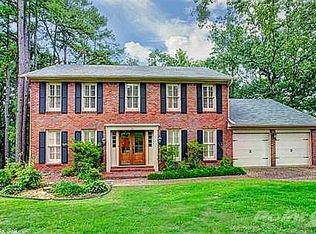 22 Saint Andrews Dr, Little Rock, AR 72212