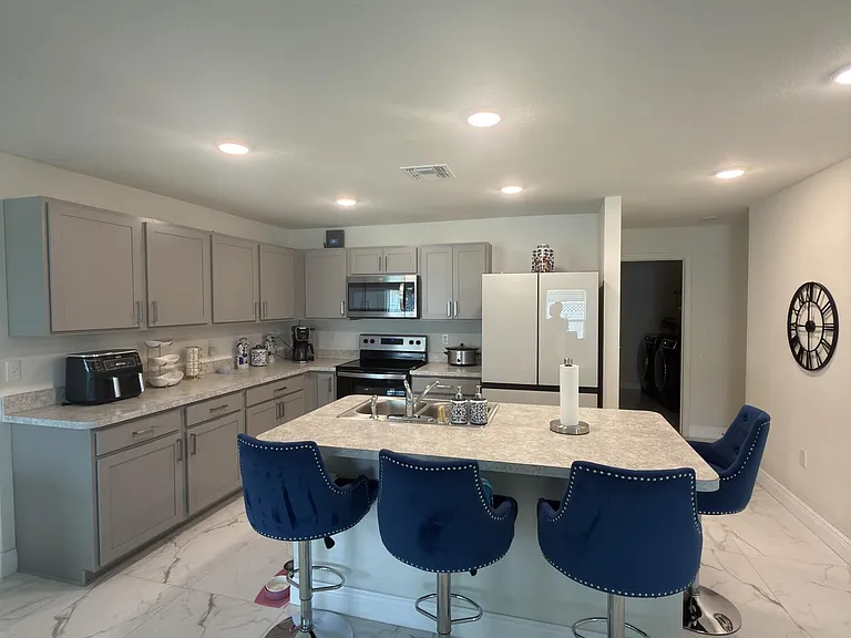 5363 NW Perez Ct — Photo 8