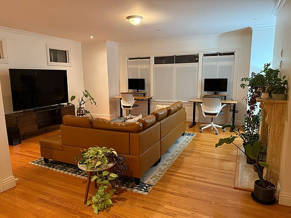 2nd image of 70 Farallones St