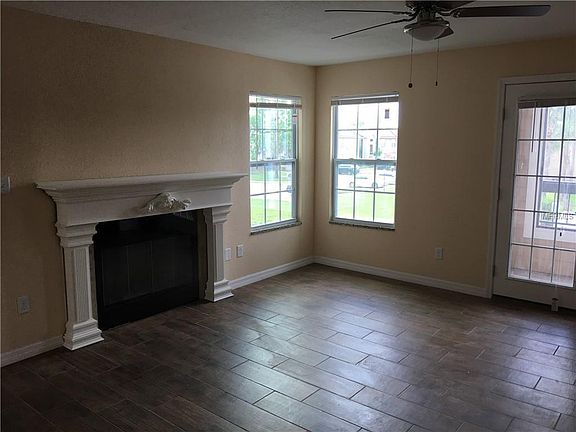 5th image of 5600 Devonbriar Way #206-1