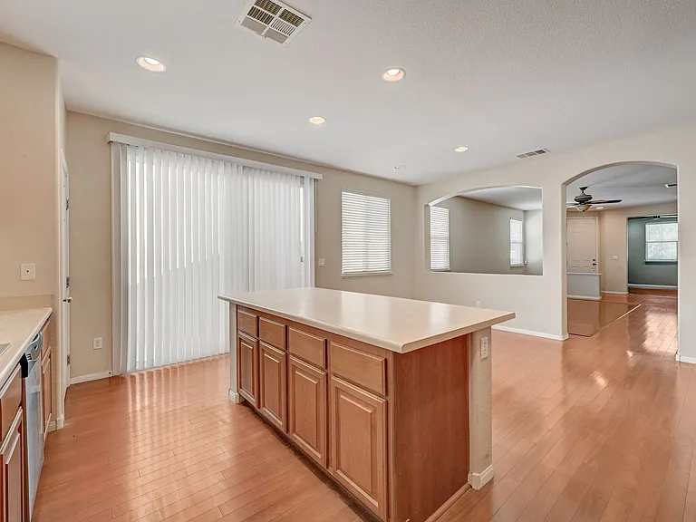 4421 Desert Home Ave — Photo 21