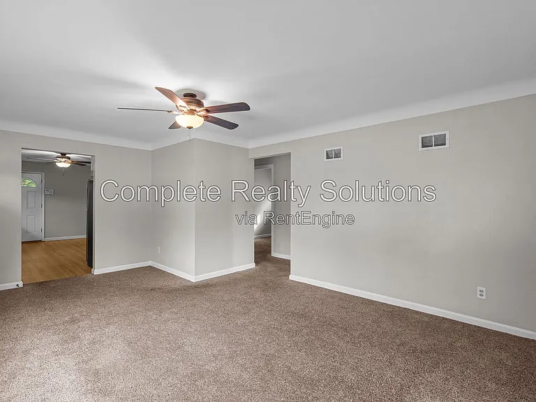 201 Sadonia Ave — Photo 10