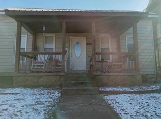 115 Main St, Middlebourne, WV 26149