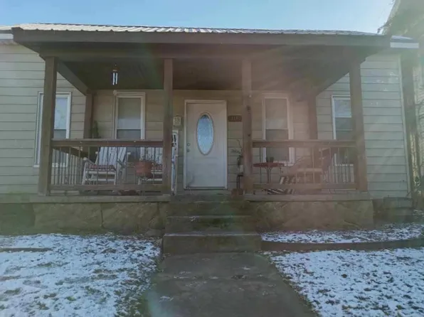 115 Main St., Middlebourne, WV 26149