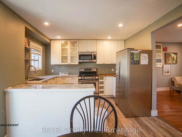 32 Edmund St — Photo 6