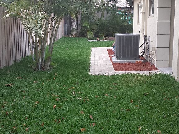 2nd image of 1341 NE 48th Ct