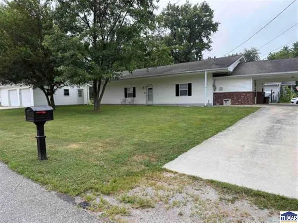 1122 C St NW, Linton, IN 47441