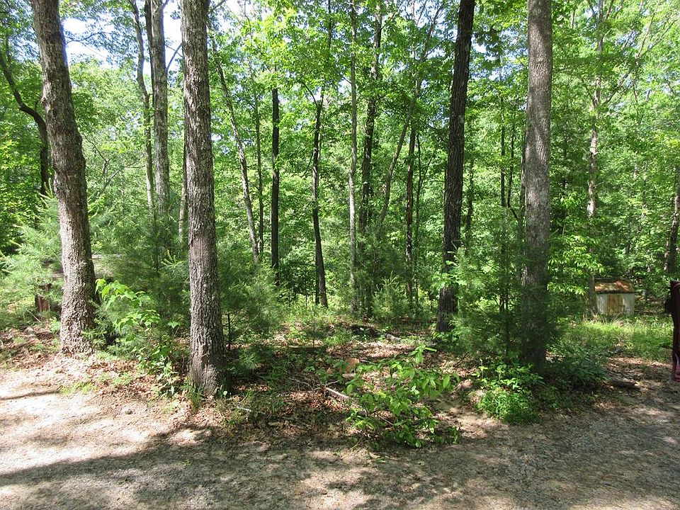 2nd image of 233 Upper Pond Rd