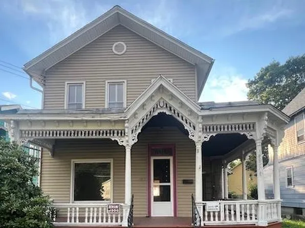 606 Pennsylvania Ave, Elmira, NY 14904