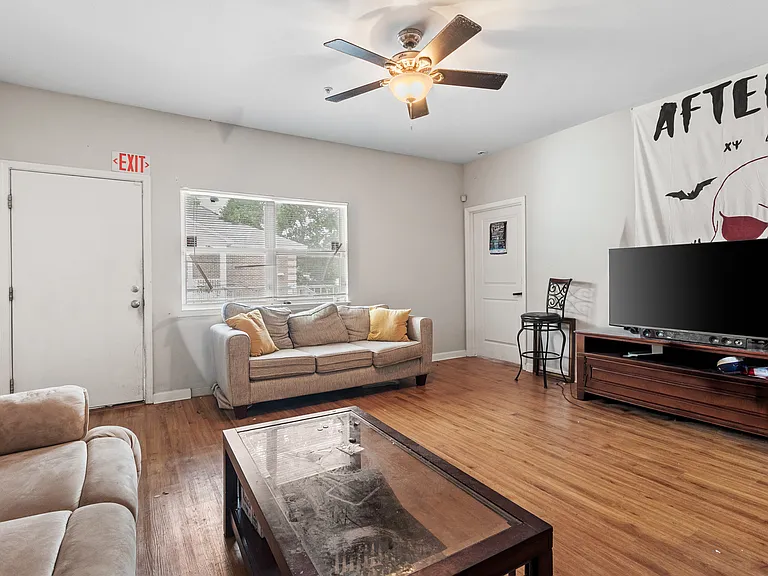 601 Pope St #1 — Photo 5