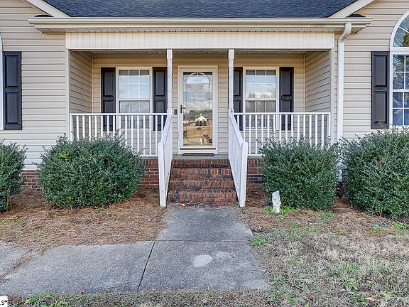 4th image of 405 Shelwood Ct